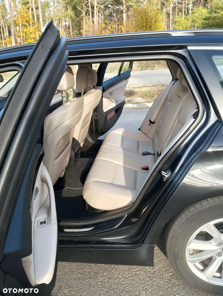 BMW Seria 5 520d Touring Luxury Line - 14