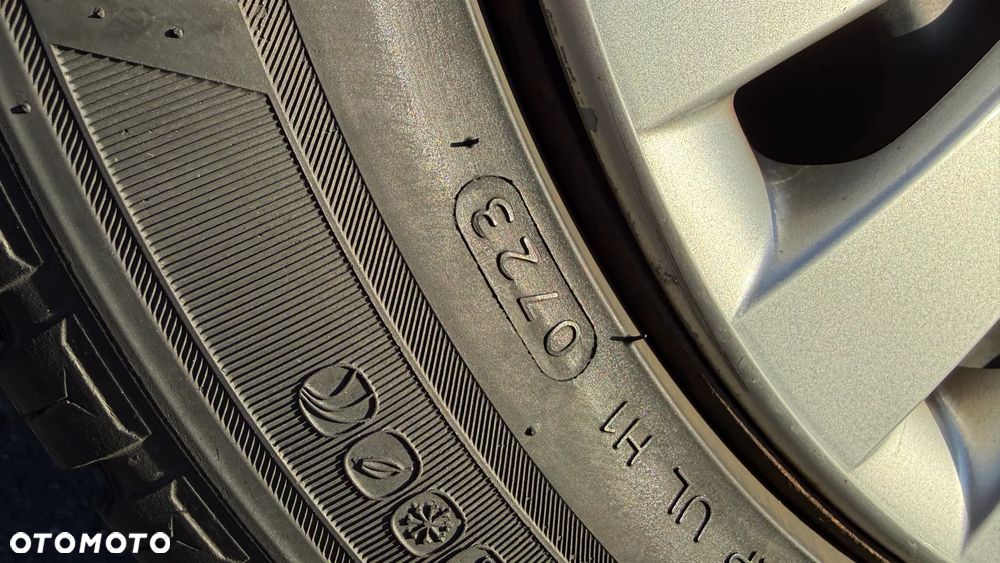 Volkswagen Passat 2.0 FSI Individual - 30