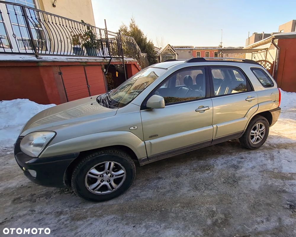 Kia Sportage 2.0 CRDi Tour - 4