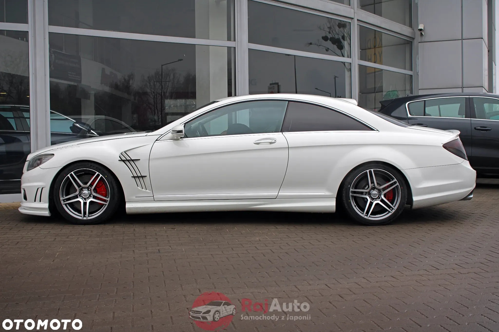 Mercedes-Benz CL 63 AMG 7G-TRONIC - 9