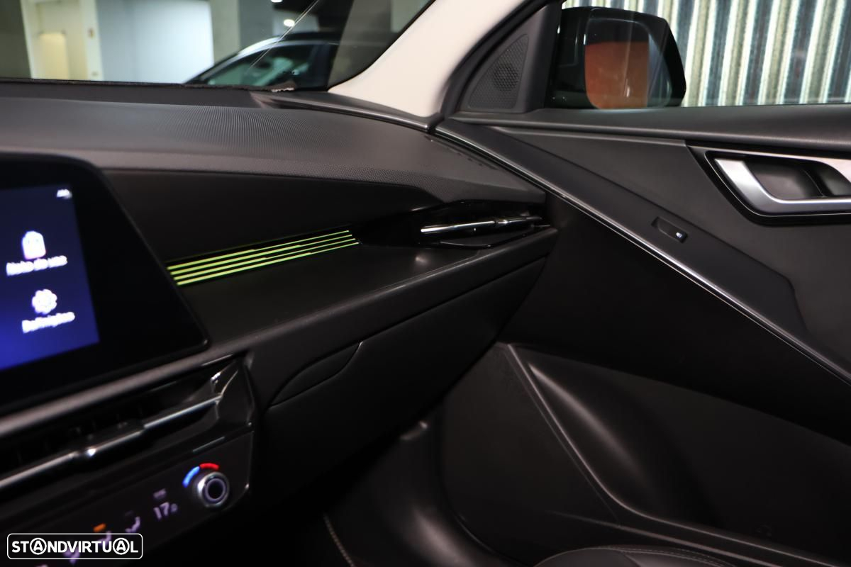 Kia Niro EV 64kWh Drive - 38