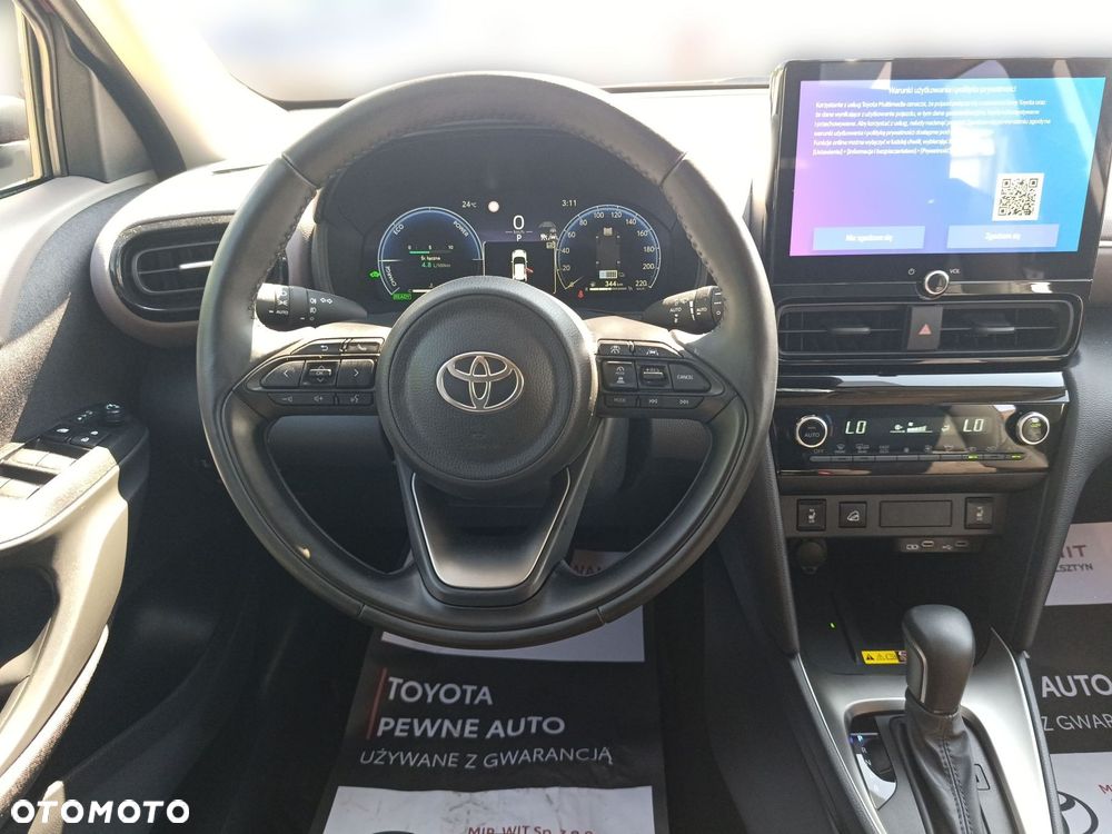 Toyota Yaris Cross Hybrid 1.5 Executive AWD - 12