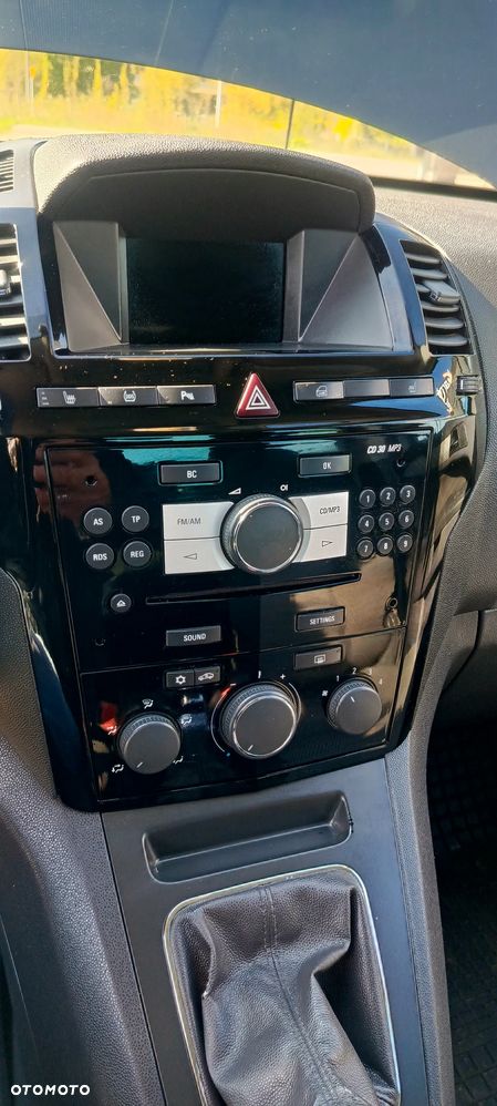 Opel Zafira - 16