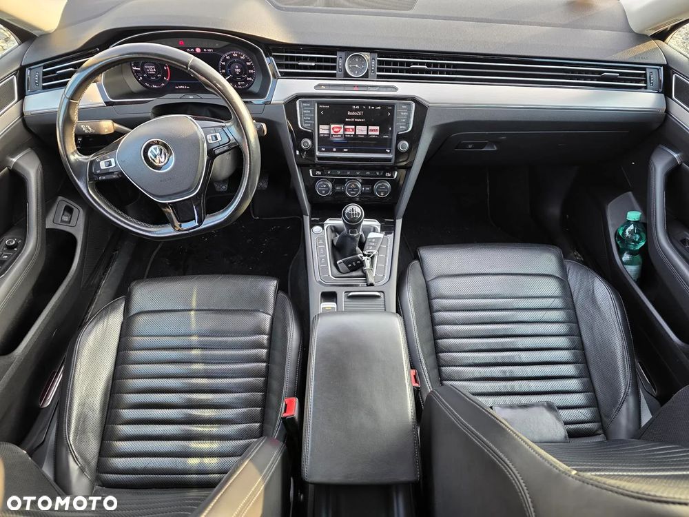Volkswagen Passat Variant 2.0 TDI BMT 4Mot Highline - 15