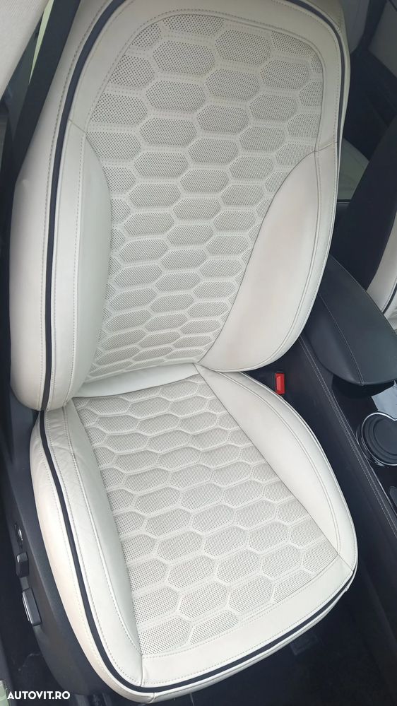 Ford Mondeo 2.0 HEV Vignale - 8