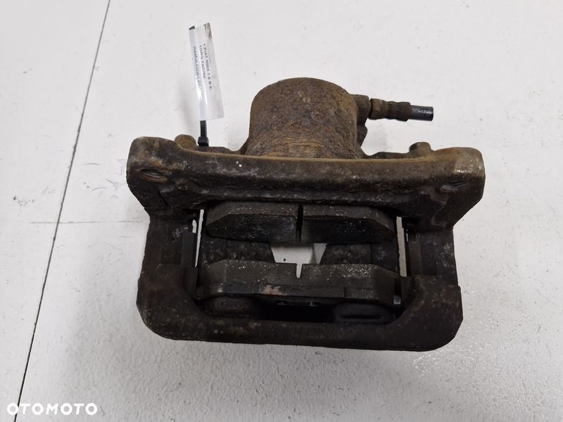 FIAT 500X 1.6 B E-TORQ ZACISK HAMULCOWY PRAWY PRZÓD PRZEDNI JARZMO - 8