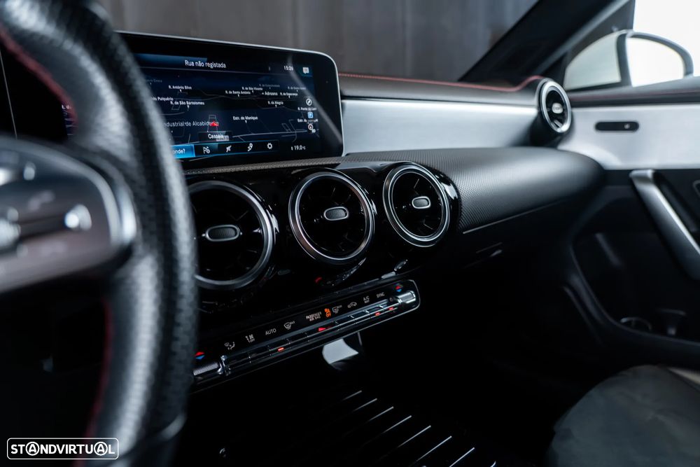 Mercedes-Benz CLA 220 d Shooting Brake AMG Line Aut. - 21