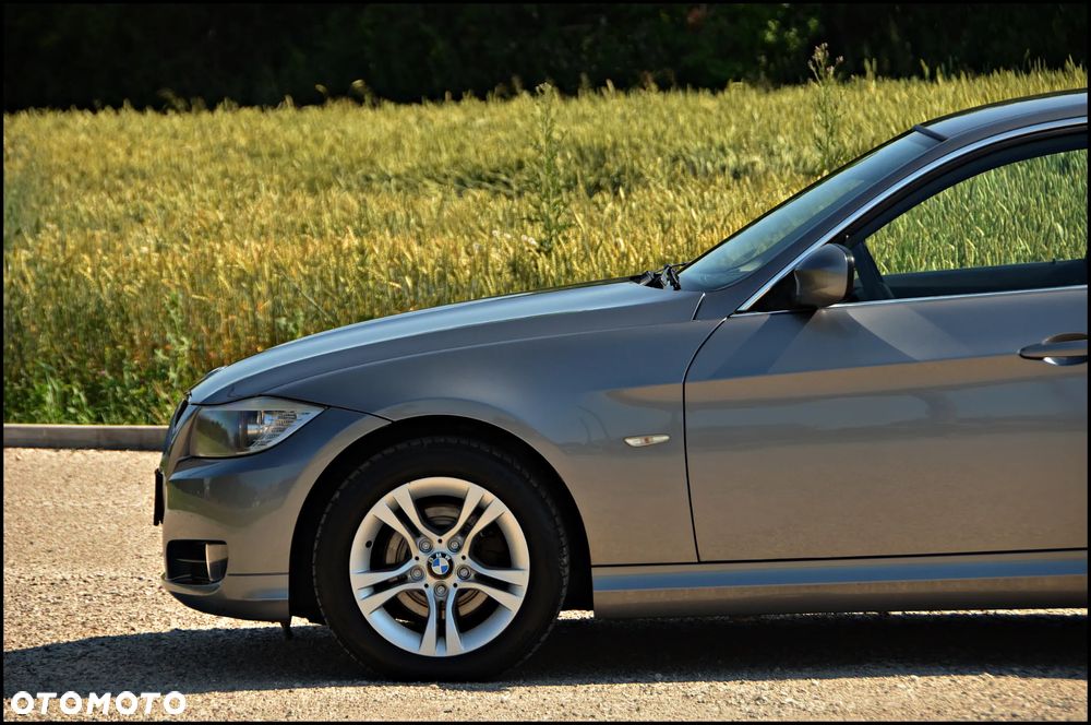 BMW Seria 3 318d - 13