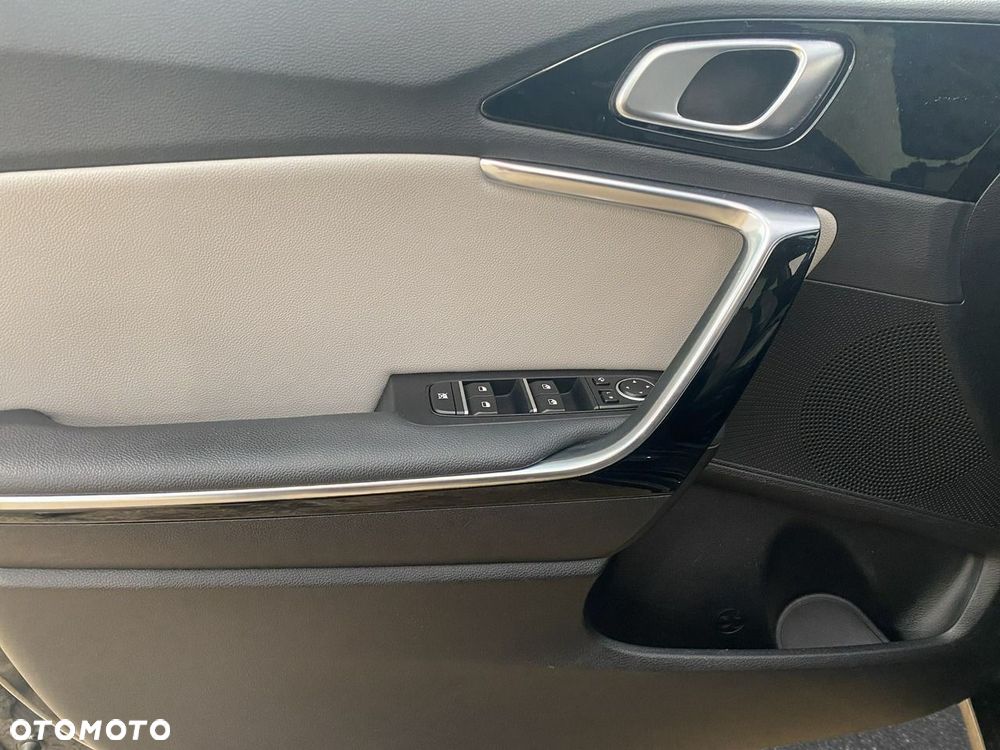 Kia Ceed 1.4 T-GDI L Business Line - 13