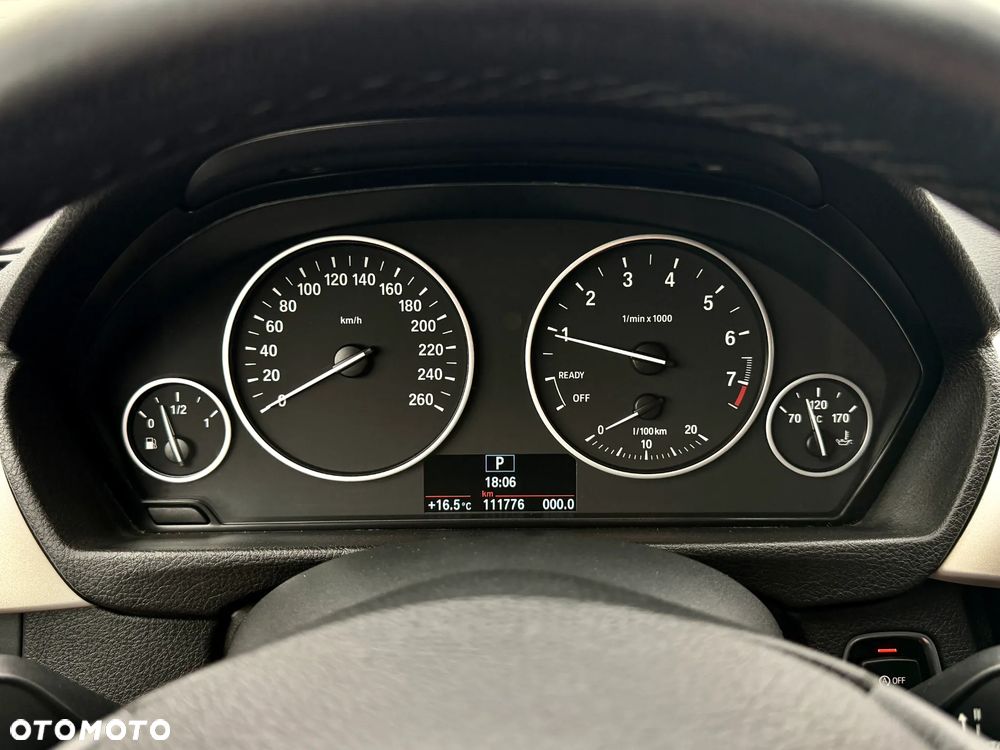 BMW Seria 3 318i - 14