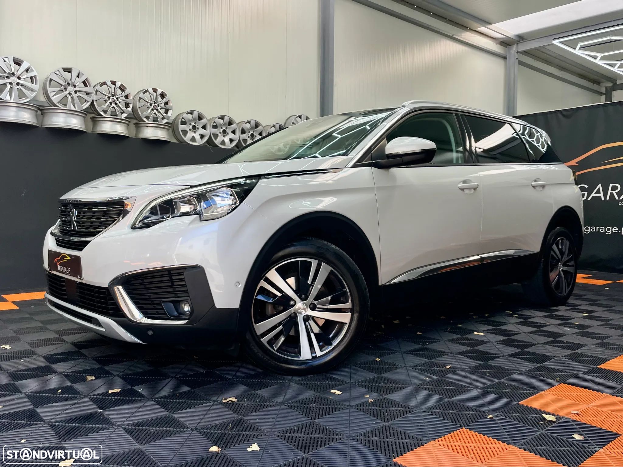 Peugeot 5008 1.6 BlueHDi Allure EAT6 J18 - 1