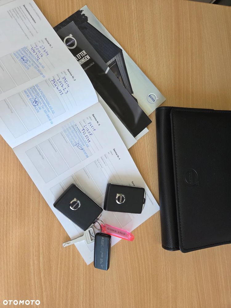 Volvo V90 D4 Momentum Pro - 17