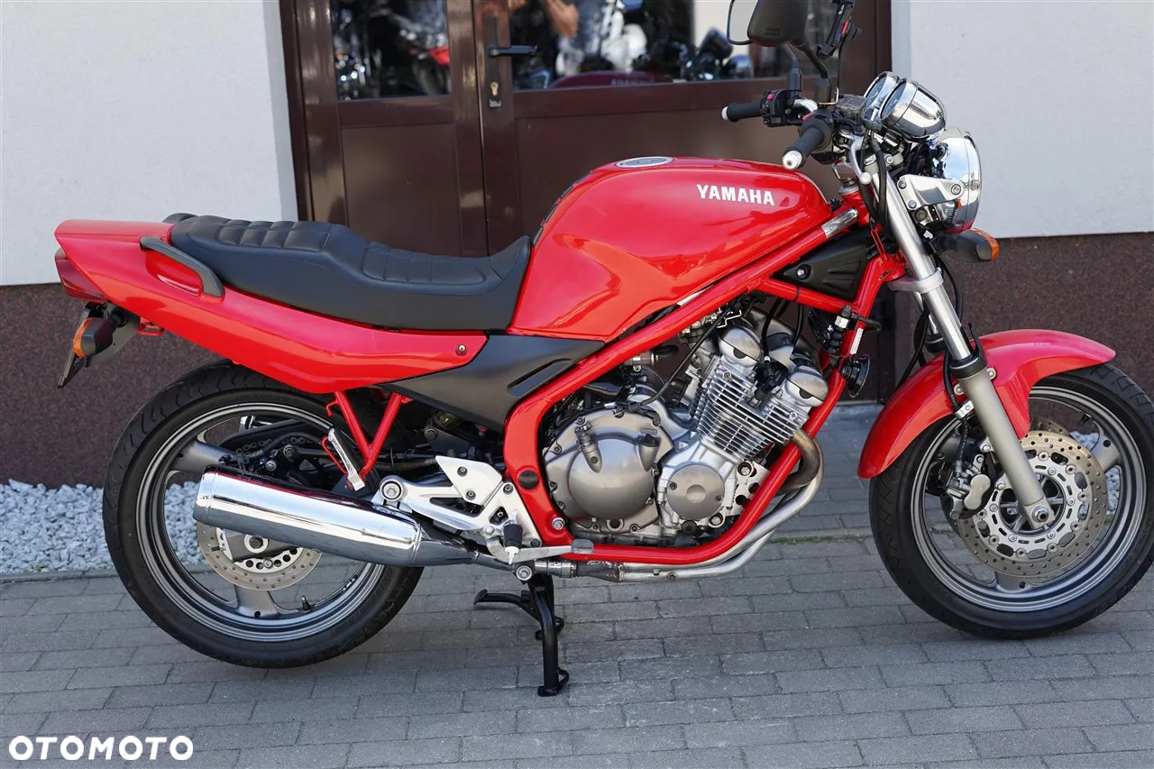 Yamaha XJ - 2