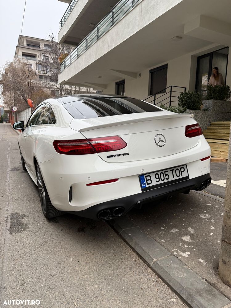 Mercedes-Benz E 220 d 4MATIC - 4