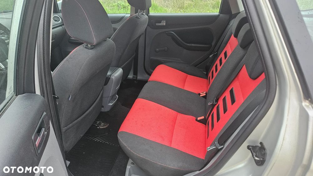 Ford Focus 2.0 TDCi Silver X - 9