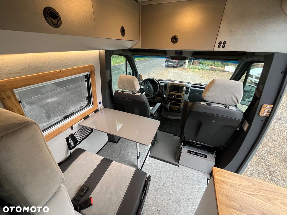 Mercedes-Benz Sprinter - 17