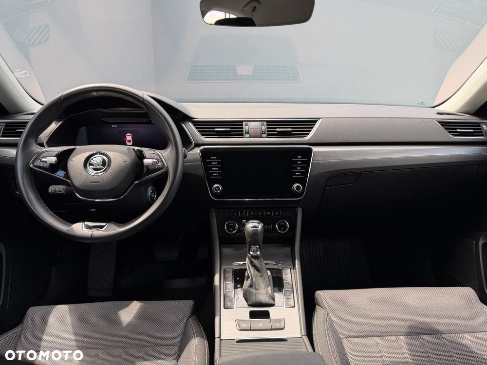 Skoda Superb 2.0 TSI Style DSG - 33