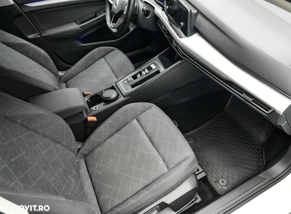 Volkswagen Golf 1.5 eTSI MHEV 150CP DSG Style - 12