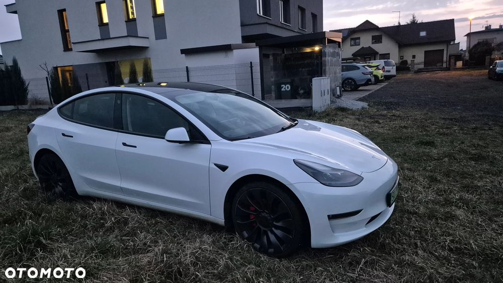 Tesla Model 3 - 11