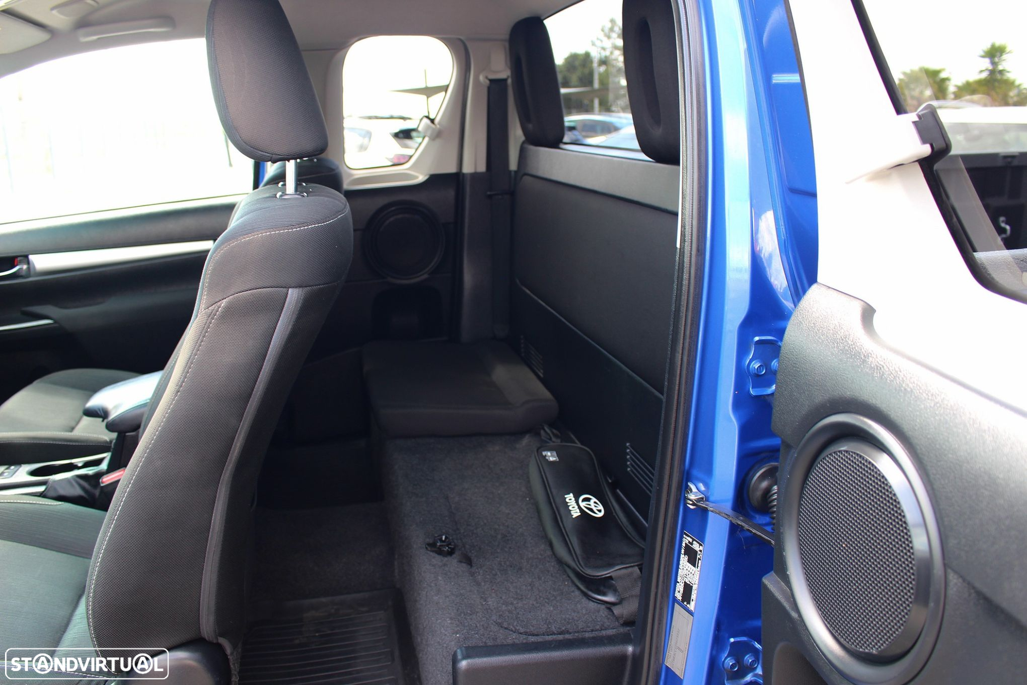 Toyota Hilux 2.4 D-4D 4WD Trial - 37