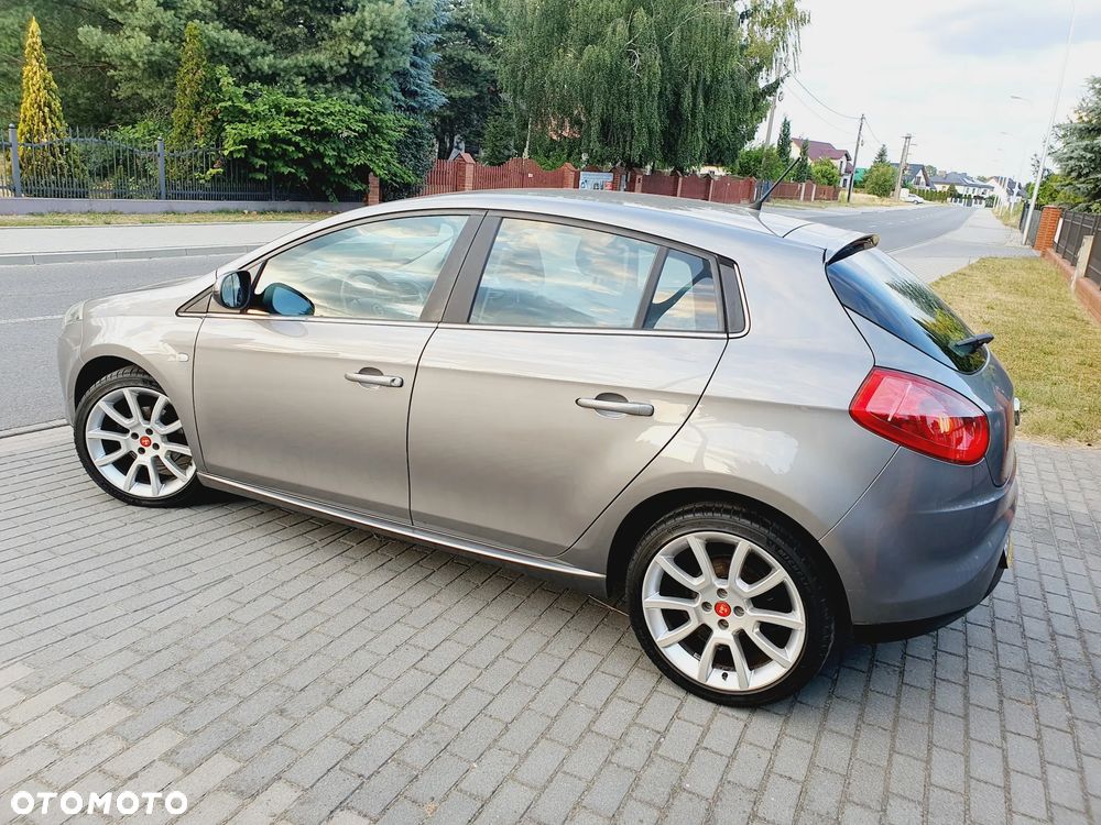 Fiat Bravo 1.4 T-JET 16V Dynamic - 19