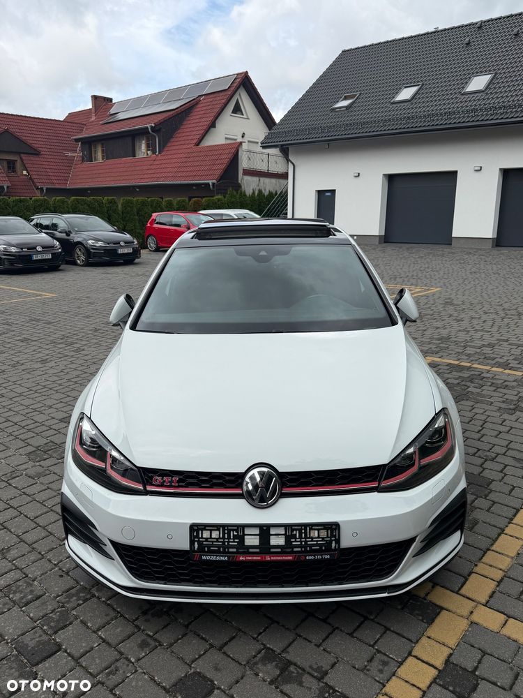 Volkswagen Golf GTI (BlueMotion Technology) - 35