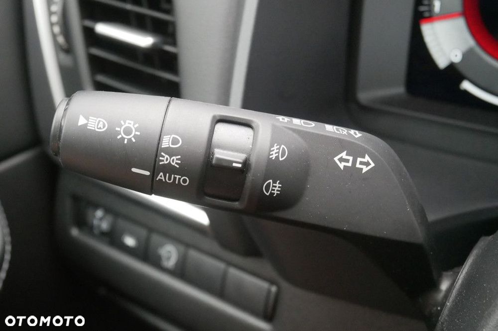 Nissan Qashqai 1.3 DIG-T MHEV N-Connecta Xtronic - 30