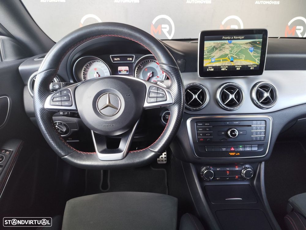 Mercedes-Benz CLA 200 - 11