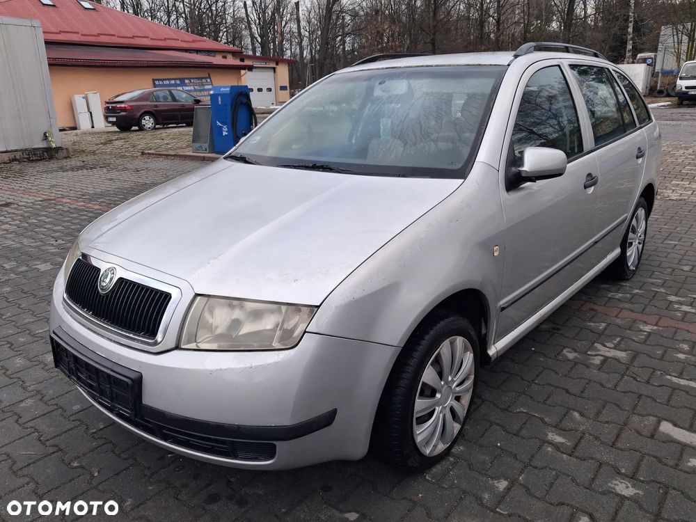 Skoda Fabia 1 1 Kombi 99-08 silnik 1.4 16v BKY skrzynia biegów GRZ klapa drzwi lusterko błotnik 2102 srebrny szyba alternator pompa sterownik maglownica rozrusznik cewka kolektor tłumik wydech belka sanki tapicerka mechanizm lampa reflektor chłodnica przewód wąż panel sterownik stacyjka lewarek konsola wiązka przewód zamek zwrotnica zacisk osłona obudowa podstawa radio przełącznik przepustnica przepływomierz czujnik NA CZĘŚCI WSZYSTKIE CZĘŚCI