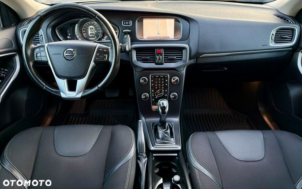 Volvo V40 - 11