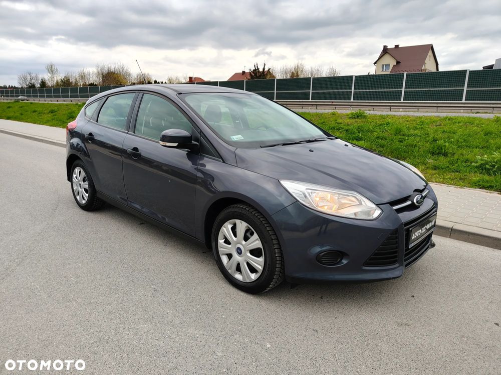 Ford Focus 1.6 Ambiente - 22