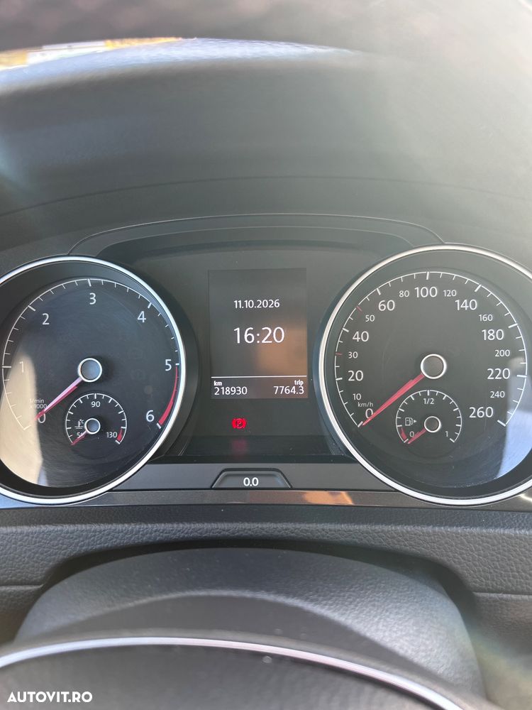 Volkswagen Golf - 19