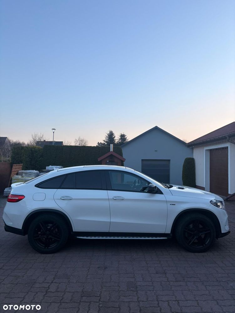 Mercedes-Benz GLE 450 AMG 4-Matic - 4