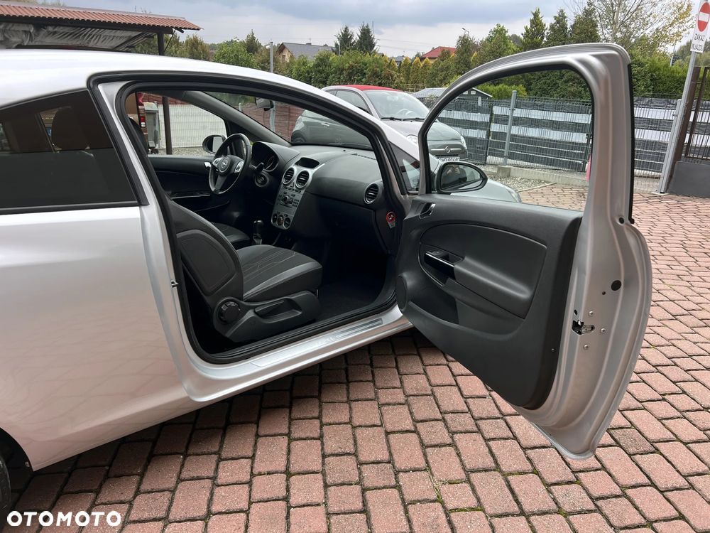 Opel Corsa 1.2 16V Edition 150 - 31