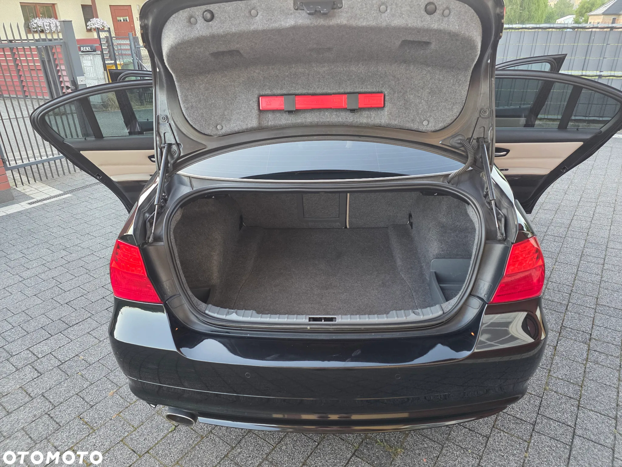 BMW Seria 3 320d xDrive - 13