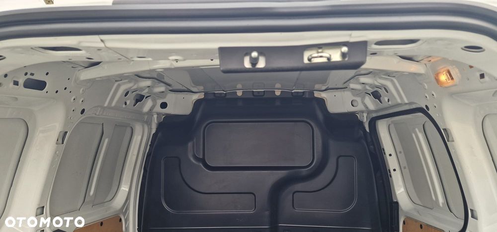 Ford Transit Courier Trend - 24