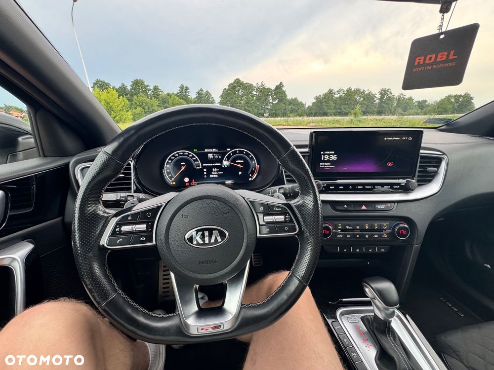 Kia ProCeed - 8