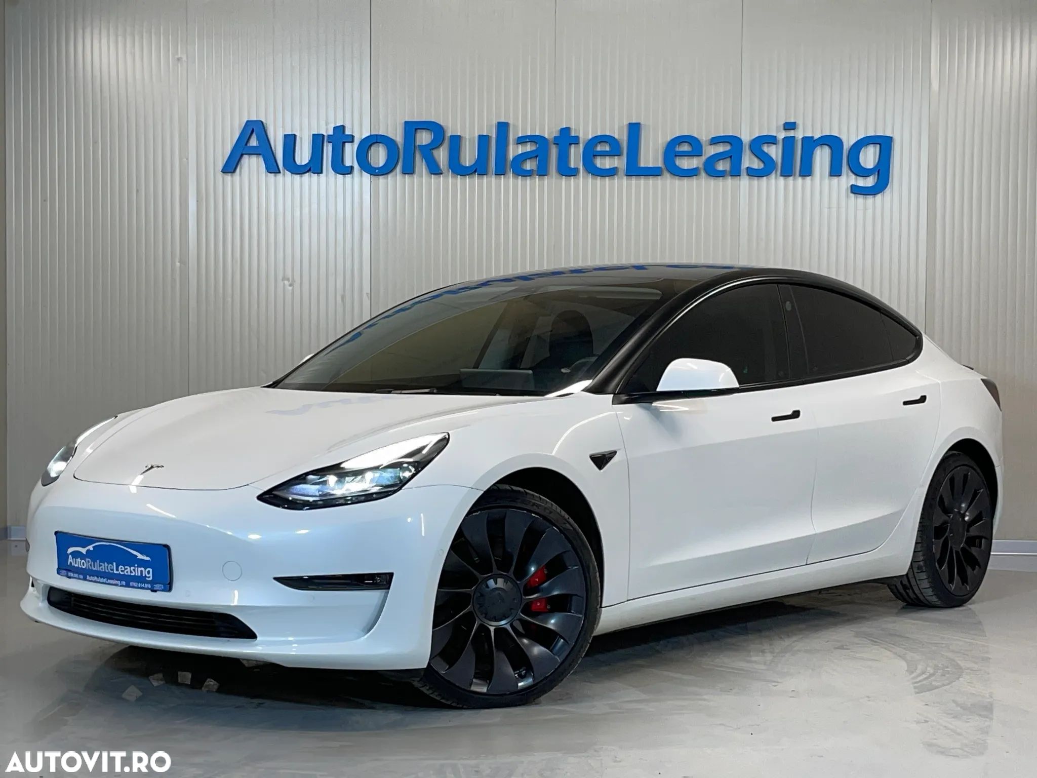 Tesla Model 3 Performance - 1