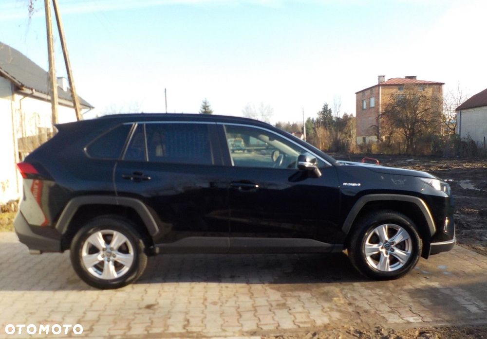 Toyota RAV4 - 8