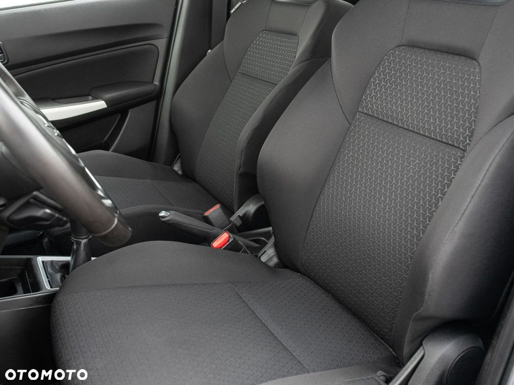 Suzuki Swift - 12