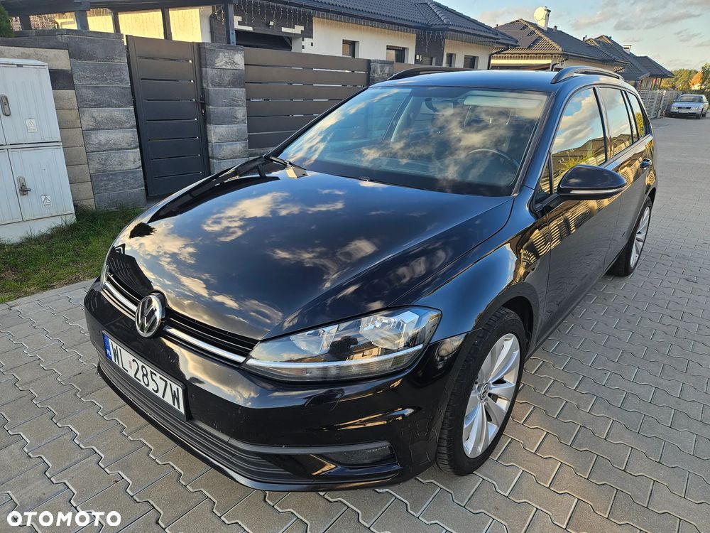Volkswagen Golf - 2