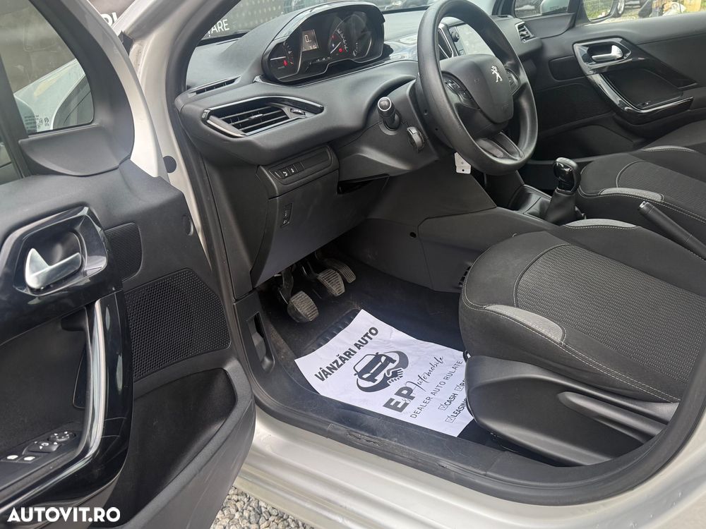 Peugeot 208 PureTech 82 Start & Stop Style - 20