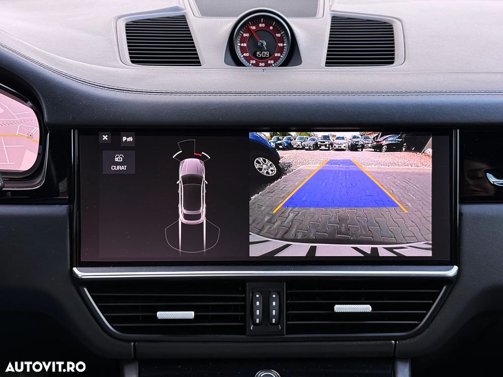 Porsche Cayenne Coupe Tiptronic S Platinum Edition - 13