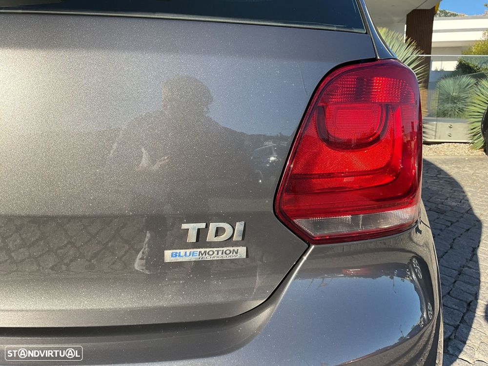 VW Polo 1.6 TDI Confortline BlueMotion - 16