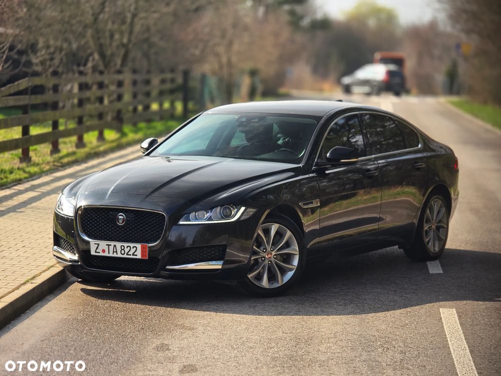 Jaguar XF 20d AWD Prestige - 2