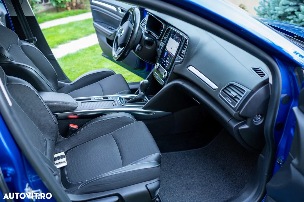 Renault Megane BLUE dCi EDC Intens - 21