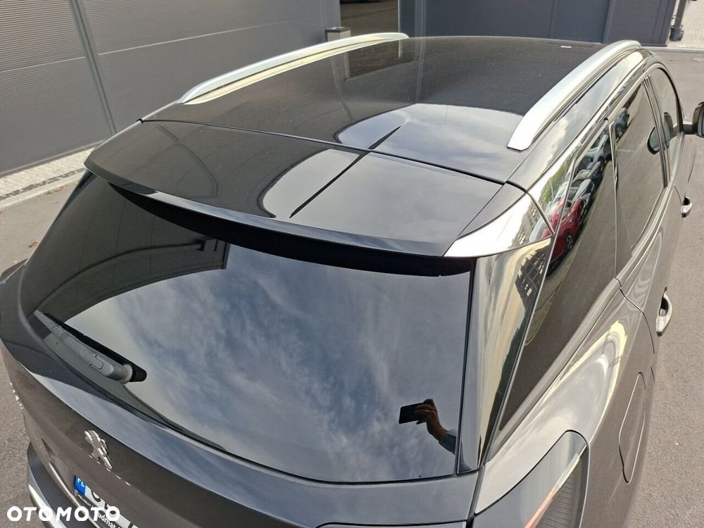 Peugeot 3008 1.2 PureTech Road Trip S&S EAT8 - 15
