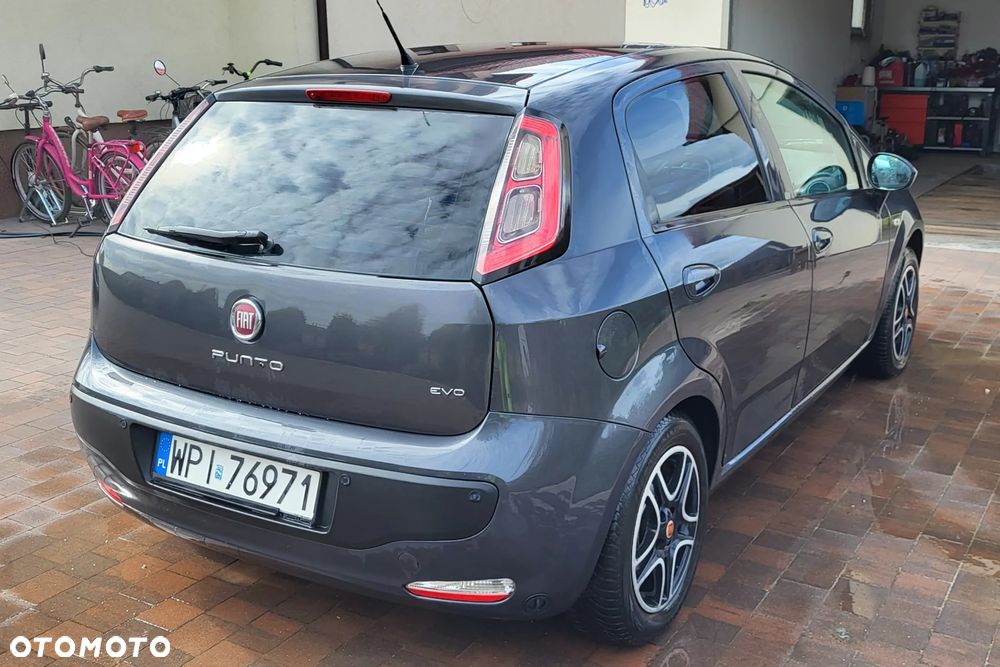 Fiat Punto Evo 1.4 8V Estiva Blue&Me - 16