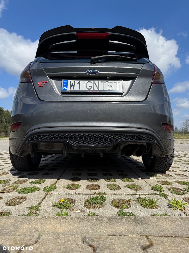 Ford Fiesta ST - 6