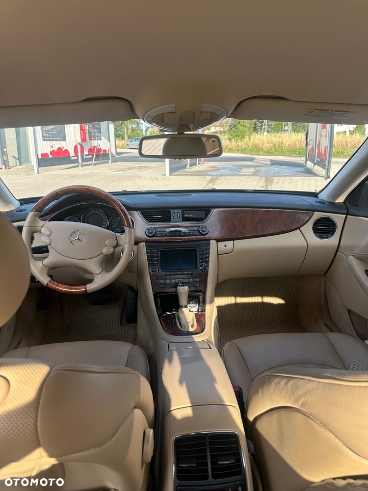 Mercedes-Benz CLS 500 - 7